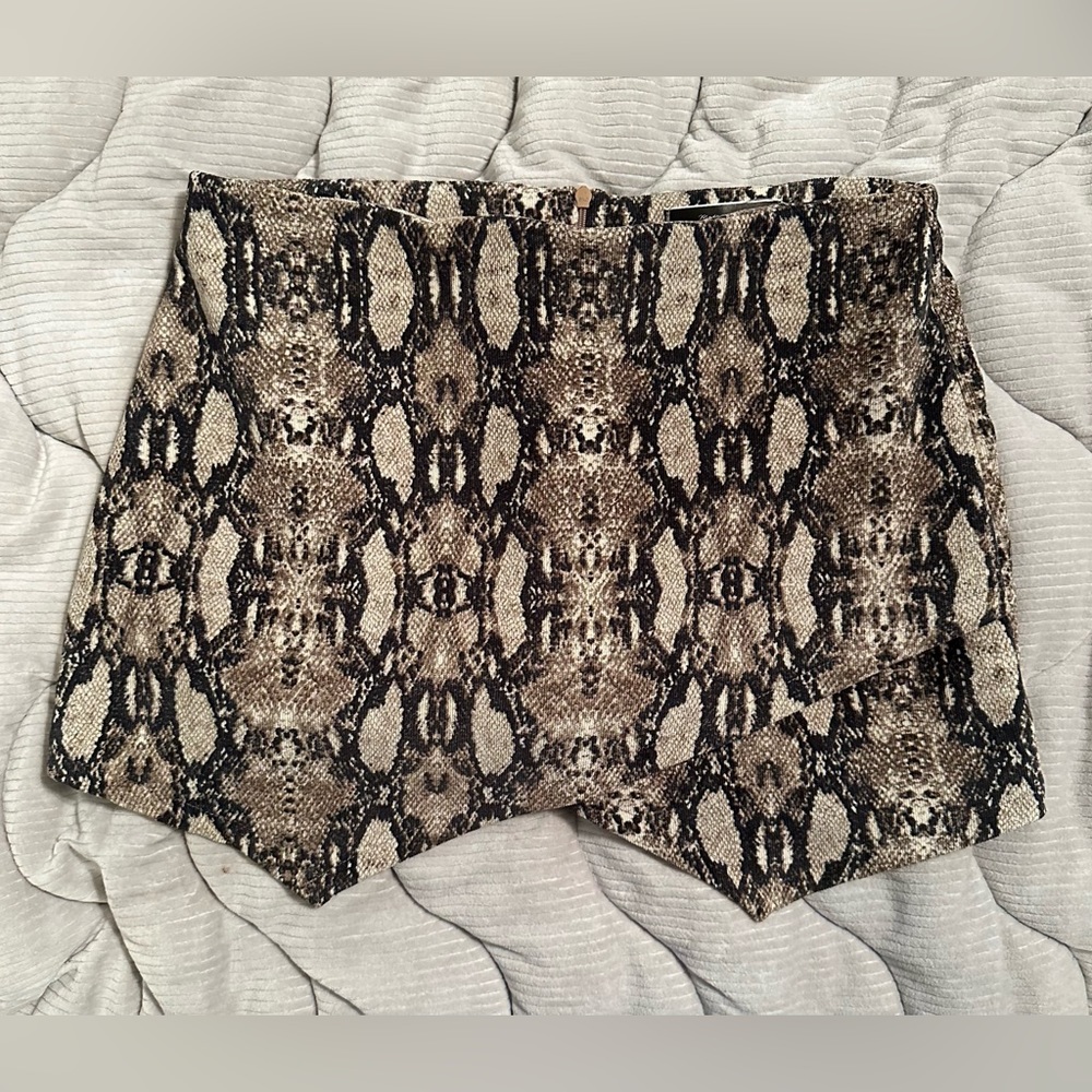 Snake Print Skort, Size Medium